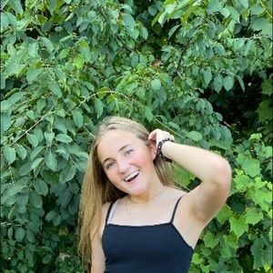 Meet your Posher, Dani